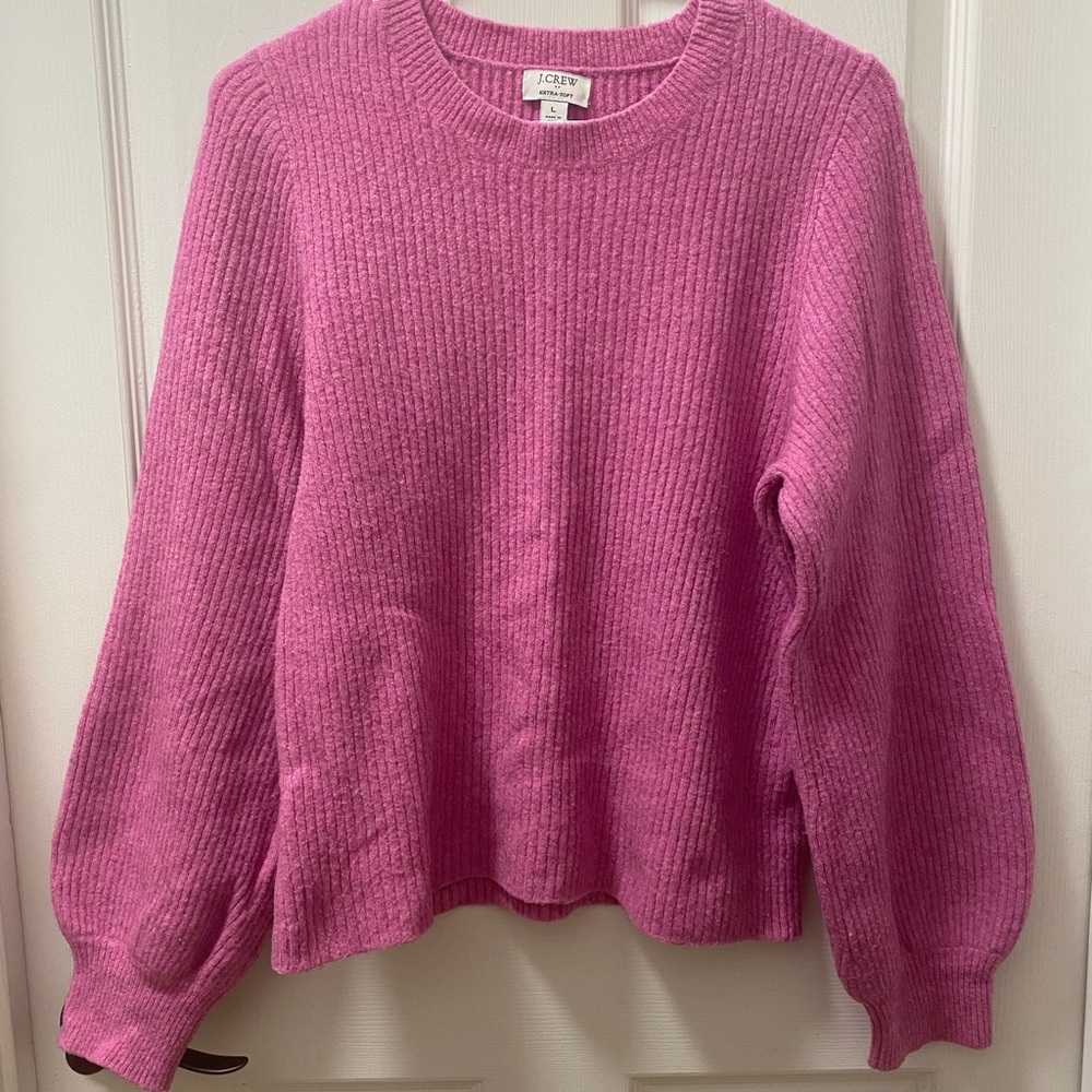 Jcrew Factory puff sleeve sweater in extra soft yarn, size large, EUC